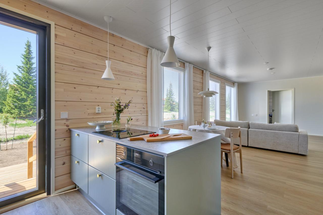 Moderni_värillinen_vihreä_l-keittiö_niemekekeittiö_maalattu_mdf_keraaminen_2024_Kiiruna-talo_Helokkikuja_Valkeakoski-9_coll